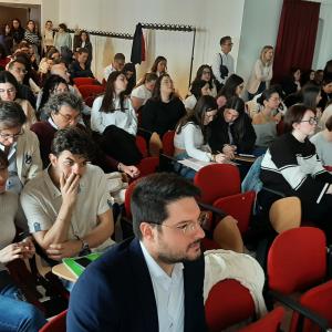 Felicità, bene comune, territorio. Riflessioni e suggestioni