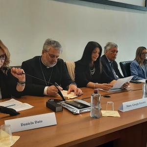 Felicità, bene comune, territorio. Riflessioni e suggestioni