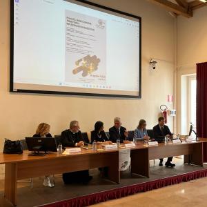 Felicità, bene comune, territorio. Riflessioni e suggestioni